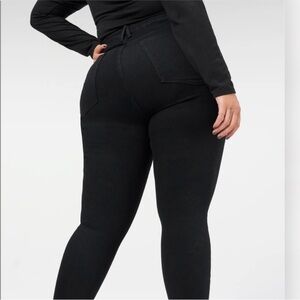 Good American Always Fit Good legs black skinny jeans